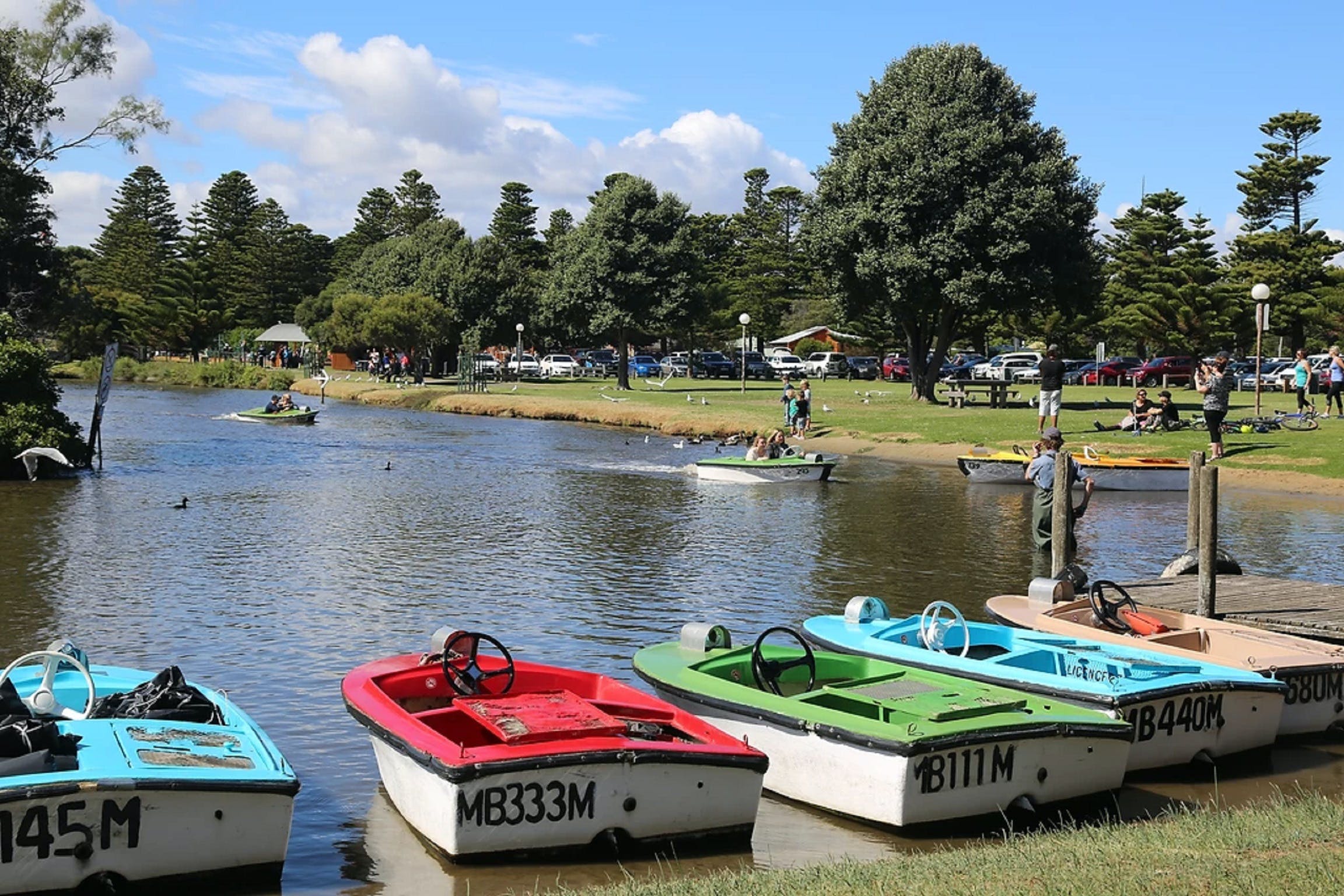 Lake Pertobe Motor Boats Hire Visit Great Ocean Road